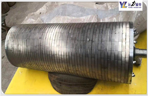 滾筒磁選機，滾筒磁選機必須對現(xiàn)實生活加以提煉總結(jié)！型號參數(shù)_滾筒磁選機必須對現(xiàn)實生活加以提煉總結(jié)！磁場一般為多少_磁塊如何排列