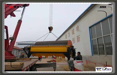 濰坊濕式磁選機(jī)廠家，濕式磁選機(jī)性能優(yōu)劣一試便知_工作原理_釩鈦鐵礦濰坊濕式磁選機(jī)廠家，濕式磁選機(jī)性能優(yōu)劣一試便知型號(hào)參數(shù)及磁場(chǎng)強(qiáng)度 