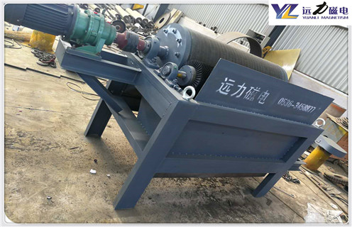 濕式磁選機(jī)，磁選機(jī)廠家深知濕式磁選機(jī)生產(chǎn)必須技術(shù)達(dá)標(biāo)_釩鈦鐵礦磁選機(jī)廠家深知濕式磁選機(jī)生產(chǎn)必須技術(shù)達(dá)標(biāo)型號參數(shù)及磁場強(qiáng)度