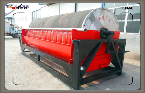 鐵礦磁選機，河北鐵礦磁選機多少錢1臺_河北鐵礦磁選機多少錢1臺發(fā)展工作視頻皮帶及結(jié)構(gòu)價格