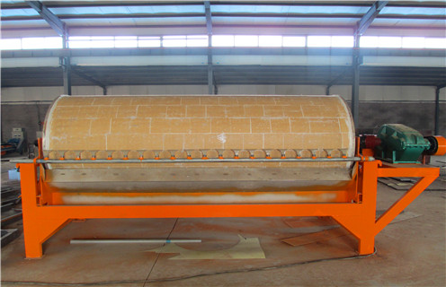 濕式永磁磁選機，濕式永磁磁選機廠家生產(chǎn)高品質的濕式永磁磁選機設備