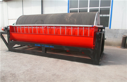 鐵礦干式磁選機(jī)，云南鐵礦干式磁選機(jī)_推薦合適廠家皮帶及結(jié)構(gòu)價格，云南鐵礦干式磁選機(jī)