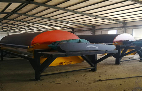 永磁筒式磁選機(jī)，遼寧永磁筒式磁選機(jī)是不是強(qiáng)磁_(tái)遼寧永磁筒式磁選機(jī)是不是強(qiáng)磁如何選鐵參數(shù)規(guī)格一般是多少_生產(chǎn)廠家