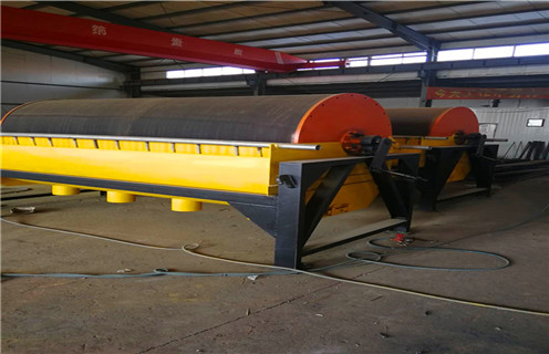 水選褐鐵礦磁選機(jī)，安徽水選褐鐵礦磁選機(jī)_安徽水選褐鐵礦磁選機(jī)如何選鐵參數(shù)規(guī)格一般是多少_生產(chǎn)廠家